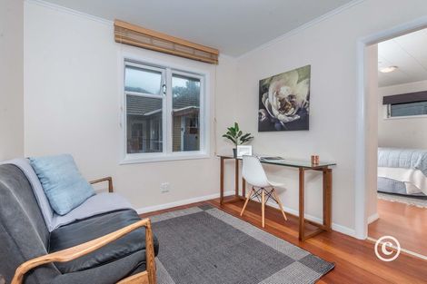 Photo of property in 53 Kiwi Crescent, Tawa, Wellington, 5028