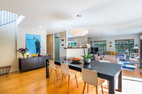 Photo of property in 2/9 Maleme Avenue, Belmont, Auckland, 0622