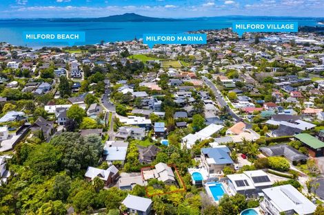 Photo of property in 3/82 Parr Terrace, Castor Bay, Auckland, 0620