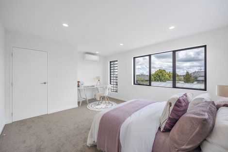 Photo of property in 744c East Coast Road, Pinehill, Auckland, 0630