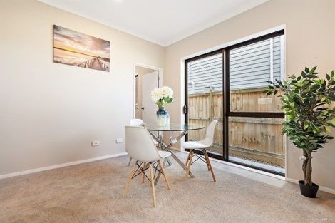 Photo of property in 10 Hinoki Way, Flat Bush, Auckland, 2019