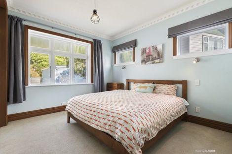 Photo of property in 250 Houghton Bay Road, Houghton Bay, Wellington, 6023