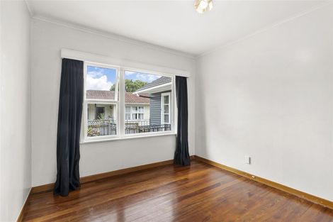 Photo of property in 13 Bruce Road, Glenfield, Auckland, 0629