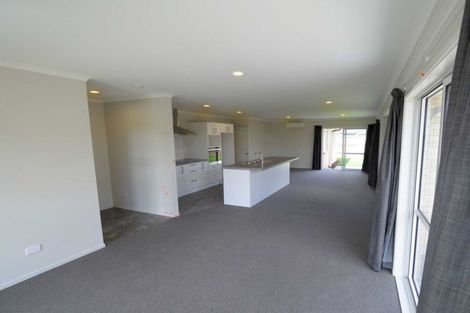 Photo of property in 60 Shillingford Boulevard, Rolleston, 7615