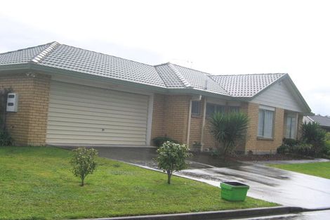 Photo of property in 5 Lutana Place, Burswood, Auckland, 2013