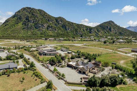 Photo of property in 9 Balneaves Lane, Albert Town, Wanaka, 9382