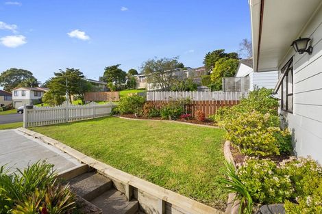 Photo of property in 1/13 Exeter Place, Unsworth Heights, Auckland, 0632
