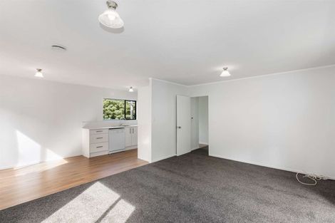 Photo of property in 6/17a Idesia Place, Totara Heights, Auckland, 2105