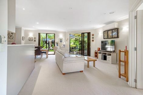 Photo of property in 10 Ringwood Place, Whitianga, 3510