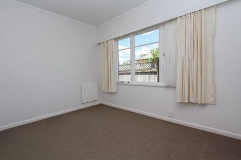 Photo of property in 18 Oxford Street, Fairfield, Hamilton, 3214