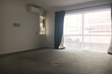 Photo of property in 2/248 Sturges Road, Henderson, Auckland, 0612