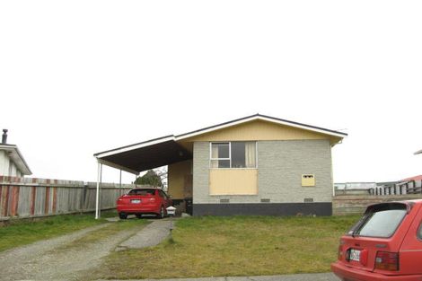 Photo of property in 32 Dundee Place, Strathern, Invercargill, 9812