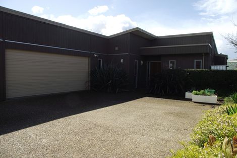 Photo of property in 12 Ocean Breeze Drive, Waihi Beach, 3611