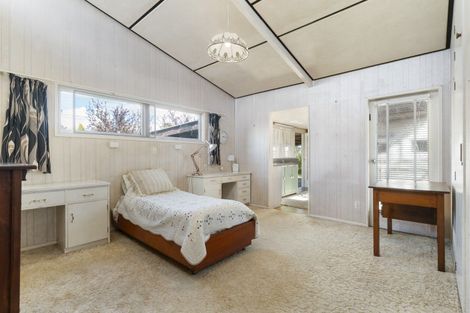 Photo of property in 2 Taverner Street, Carterton, 5713