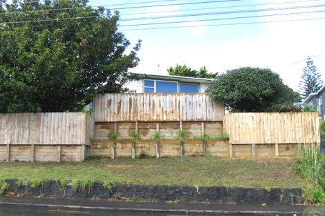 Photo of property in 2a Seymour Road, Sunnyvale, Auckland, 0612