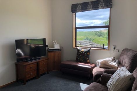 Photo of property in 71 Govan Road, Galloway, Alexandra, 9393