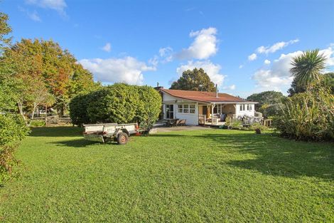 Photo of property in 370 Taupaki Road, Taupaki, Henderson, 0782