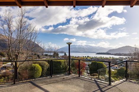 Photo of property in 9 Botting Place, Wanaka, 9305