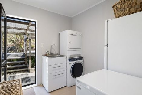 Photo of property in 326 Upper Waiwera Road, Puhoi, Silverdale, 0994