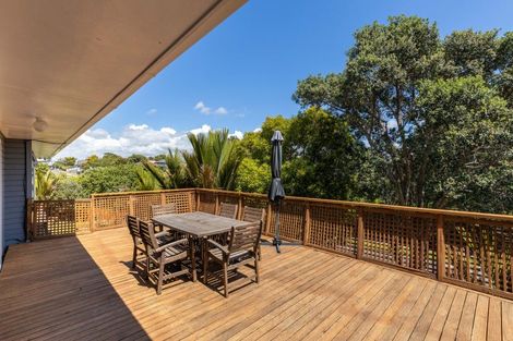 Photo of property in 137 Brooklands Road, Brooklands, New Plymouth, 4310