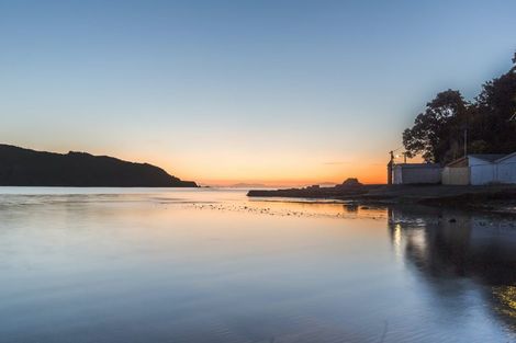 Photo of property in 1/3 Vella Street, Titahi Bay, Porirua, 5022