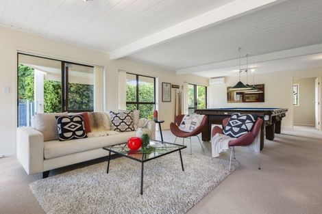 Photo of property in 1b Burford Place, Mellons Bay, Auckland, 2014