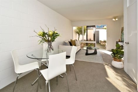 Photo of property in 3/265 Worcester Street, Christchurch Central, Christchurch, 8011