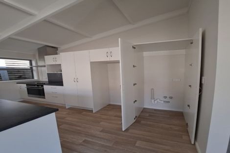 Photo of property in 64/62 Seaview Road, Marfell, New Plymouth, 4310