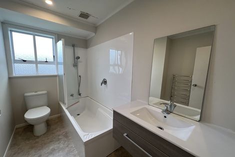 Photo of property in 25 Marewa Street, Te Atatu South, Auckland, 0610