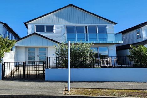 Photo of property in 66c Te Oneroa Way, Long Bay, Auckland, 0630