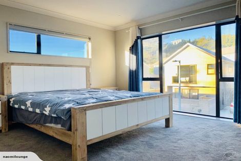 Photo of property in 21 Brindle Way, Newlands, Wellington, 6037