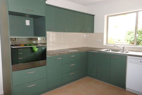 Photo of property in 1 Landvale Court, Browns Bay, Auckland, 0630