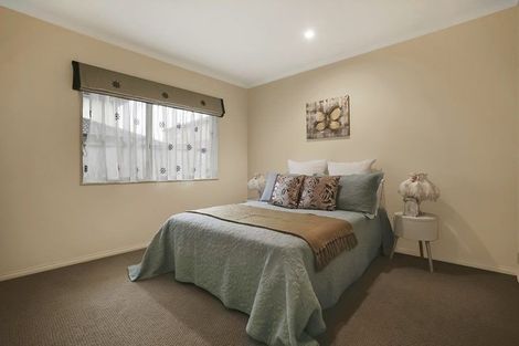 Photo of property in 15 Monash Place, Flat Bush, Auckland, 2016