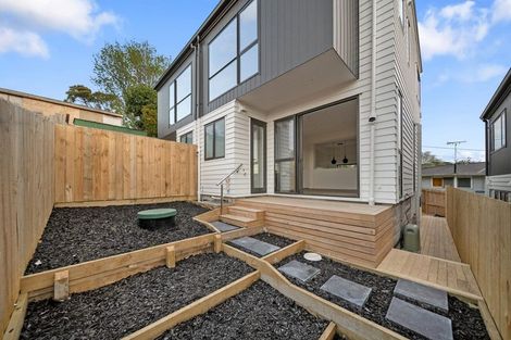Photo of property in 6/17 Sunnyfield Crescent, Glenfield, Auckland, 0629