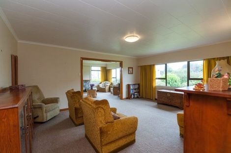 Photo of property in 4 Mission Street, Moturoa, New Plymouth, 4310
