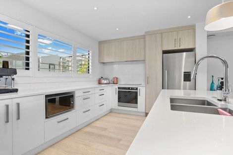 Photo of property in 76 Hobsonville Point Road, Hobsonville, Auckland, 0616