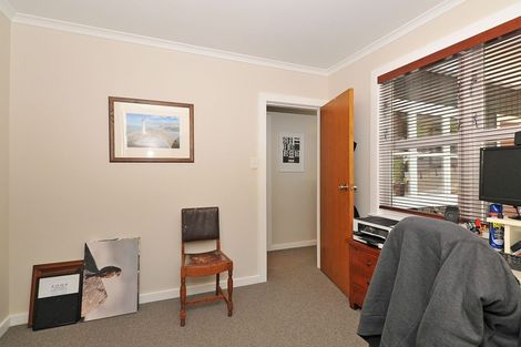 Photo of property in 9 Stratford Way, Wilton, Wellington, 6012