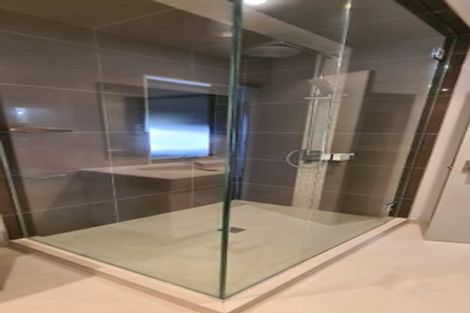 Photo of property in 3 The Terrace, Herald Island, Auckland, 0618