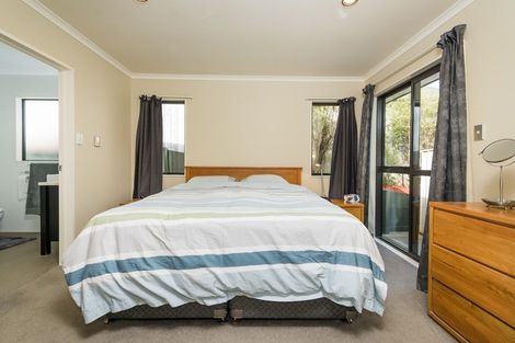 Photo of property in 7 Northbrook Close, Greenhithe, Auckland, 0632