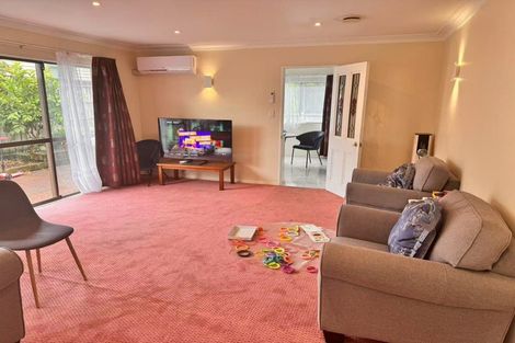 Photo of property in 20 Karetu Road, Greenlane, Auckland, 1051