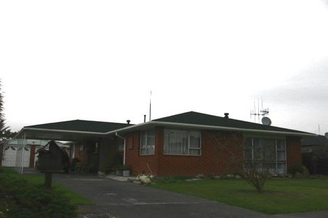 Photo of property in 110 Benmore Avenue, Cloverlea, Palmerston North, 4412