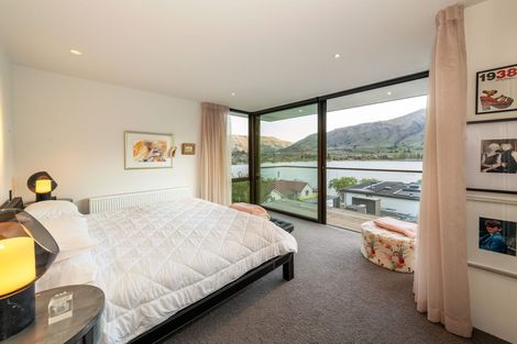 Photo of property in 10 Bay Rise, Wanaka, 9305