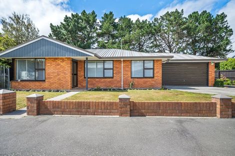 Photo of property in 1/82 Waratah Street, Avondale, Christchurch, 8061