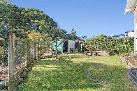 Photo of property in 15 Clifton Drive, Waitara, 4320
