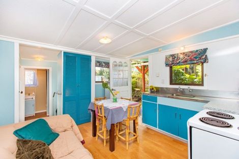 Photo of property in 15 Point Street, Raglan, 3225