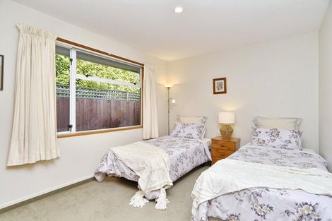 Photo of property in 31 Creese Place, Redwood, Christchurch, 8051