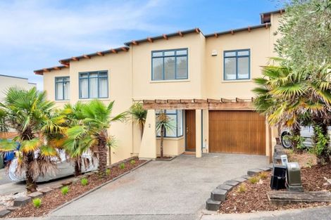 Photo of property in 2/12 Pannill Place, Oteha, Auckland, 0632