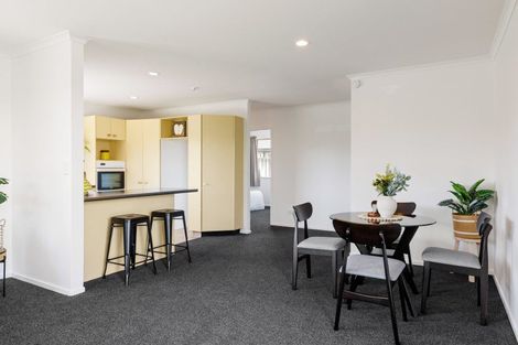 Photo of property in 15 Farnham Close, Rototuna North, Hamilton, 3210