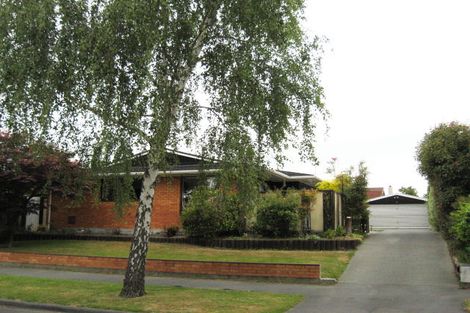 Photo of property in 15 Highland Place Avonhead Christchurch City