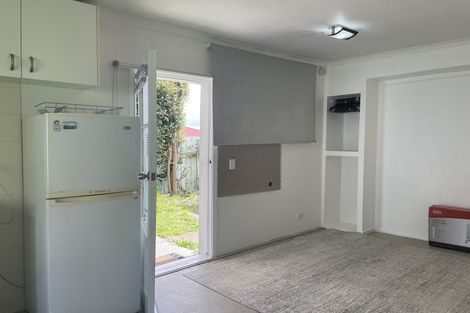 Photo of property in 2/46a Salisbury Road, Birkdale, Auckland, 0626
